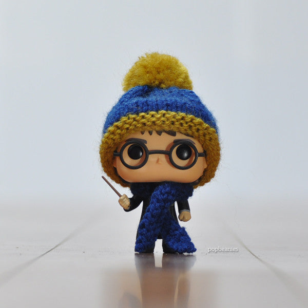 Pop! Apparel Knitted Beanie & Scarf Set [Ravenclaw] - Fugitive Toys